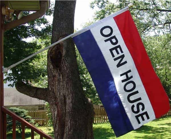 advertising front house flags